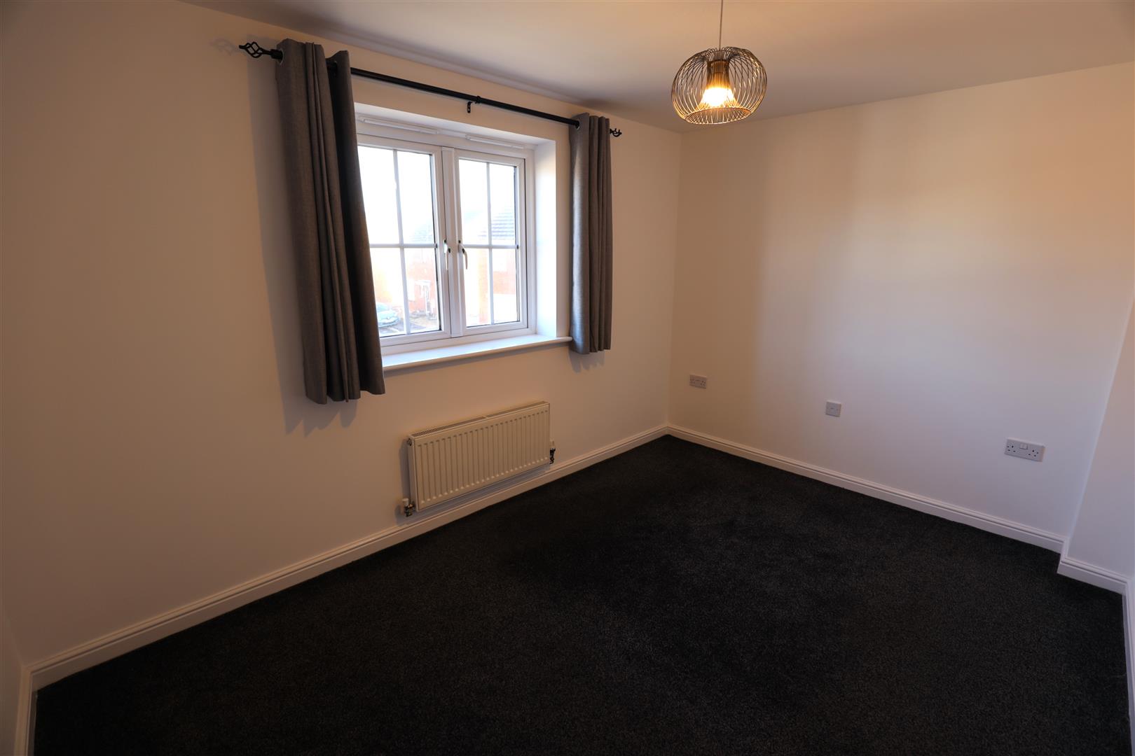 88 Lonydd Glas, Llanharan, Pontyclun, CF72 9FW